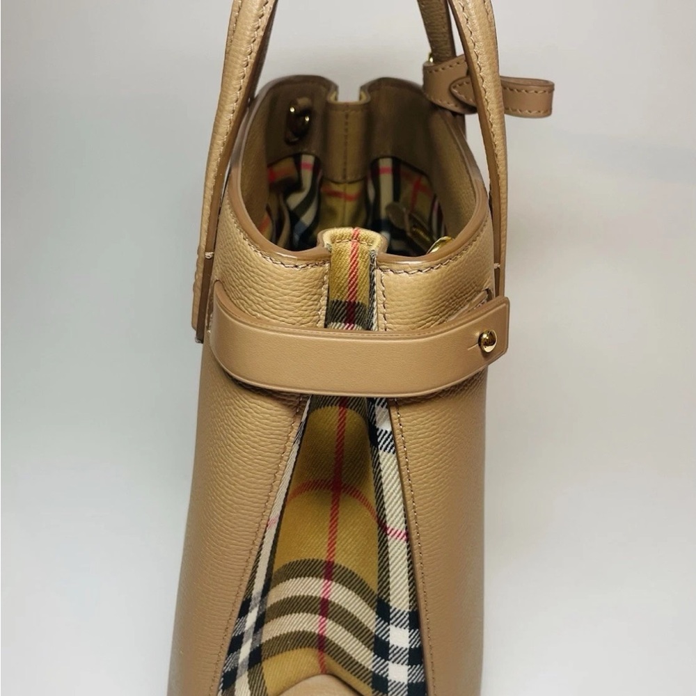 Beautiful Beige Burberry Banner Tote Bag. - Picture 10 of 17